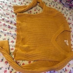 New without tags Cropped V neck